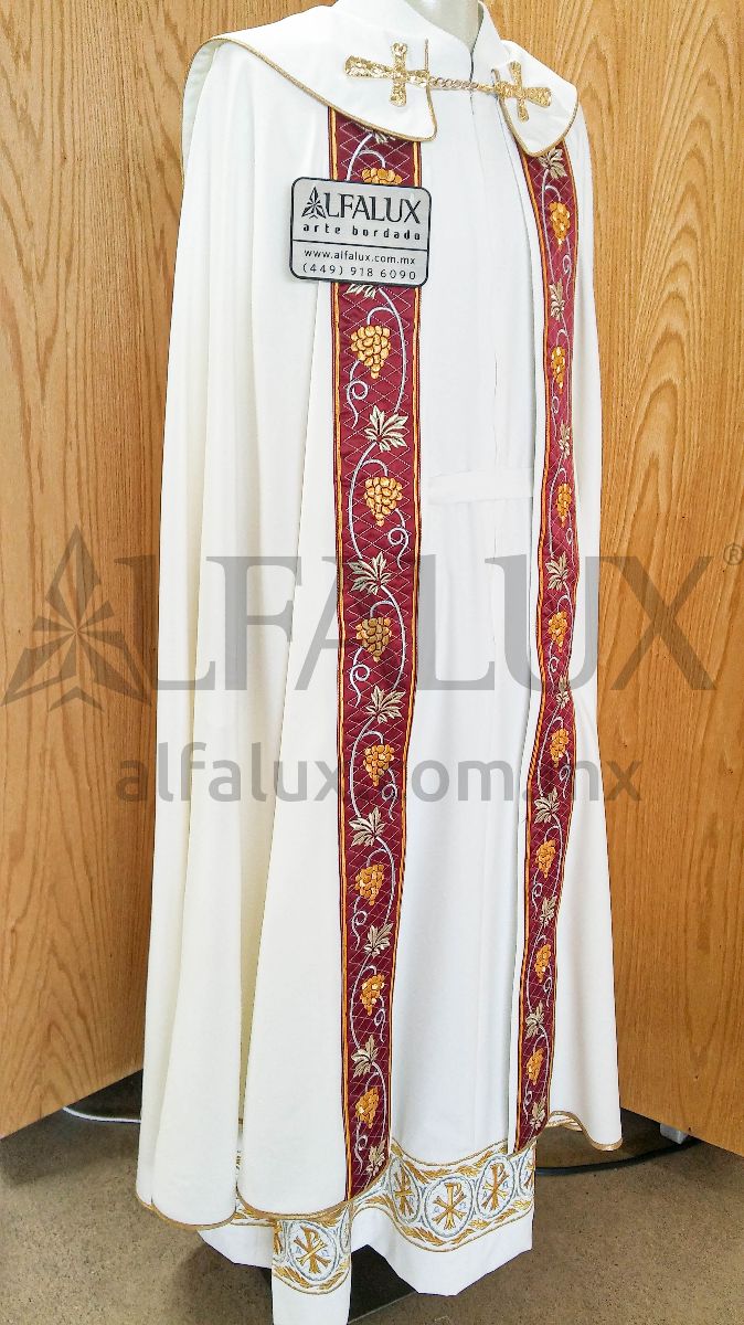 03 UVAS Blanco Capa RojoQuem 342